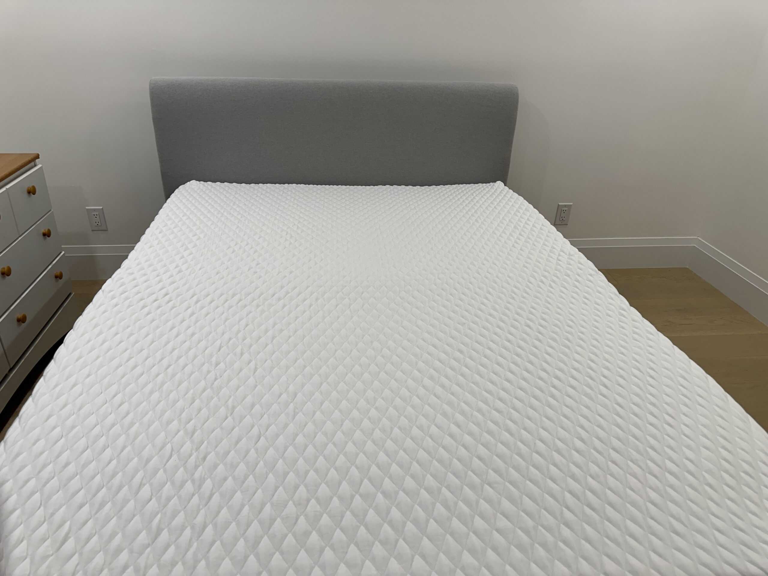 A top view of the Simba Green Organic mattress