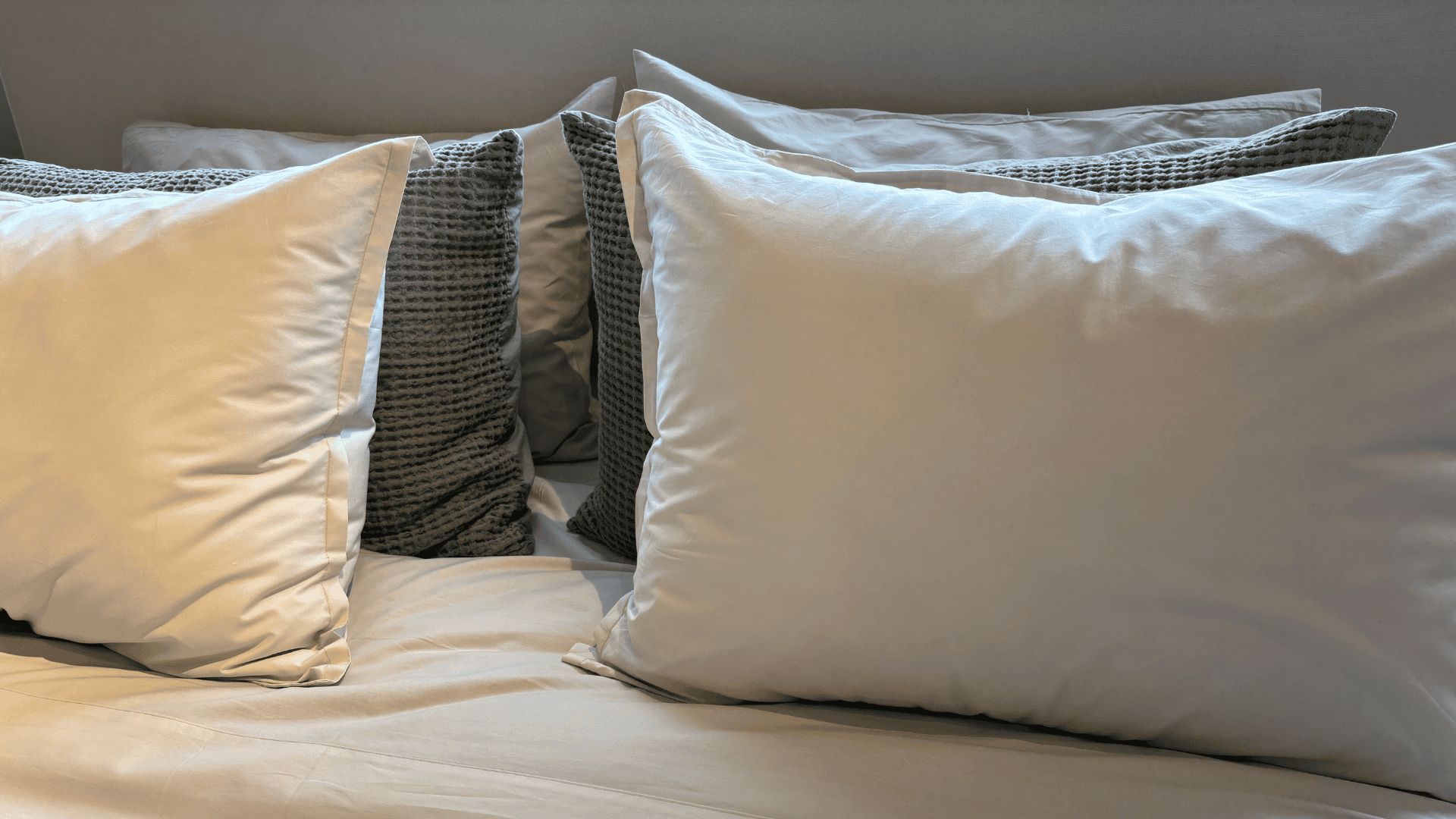 Silk & Snow Egyptian Cotton Bed Sheets